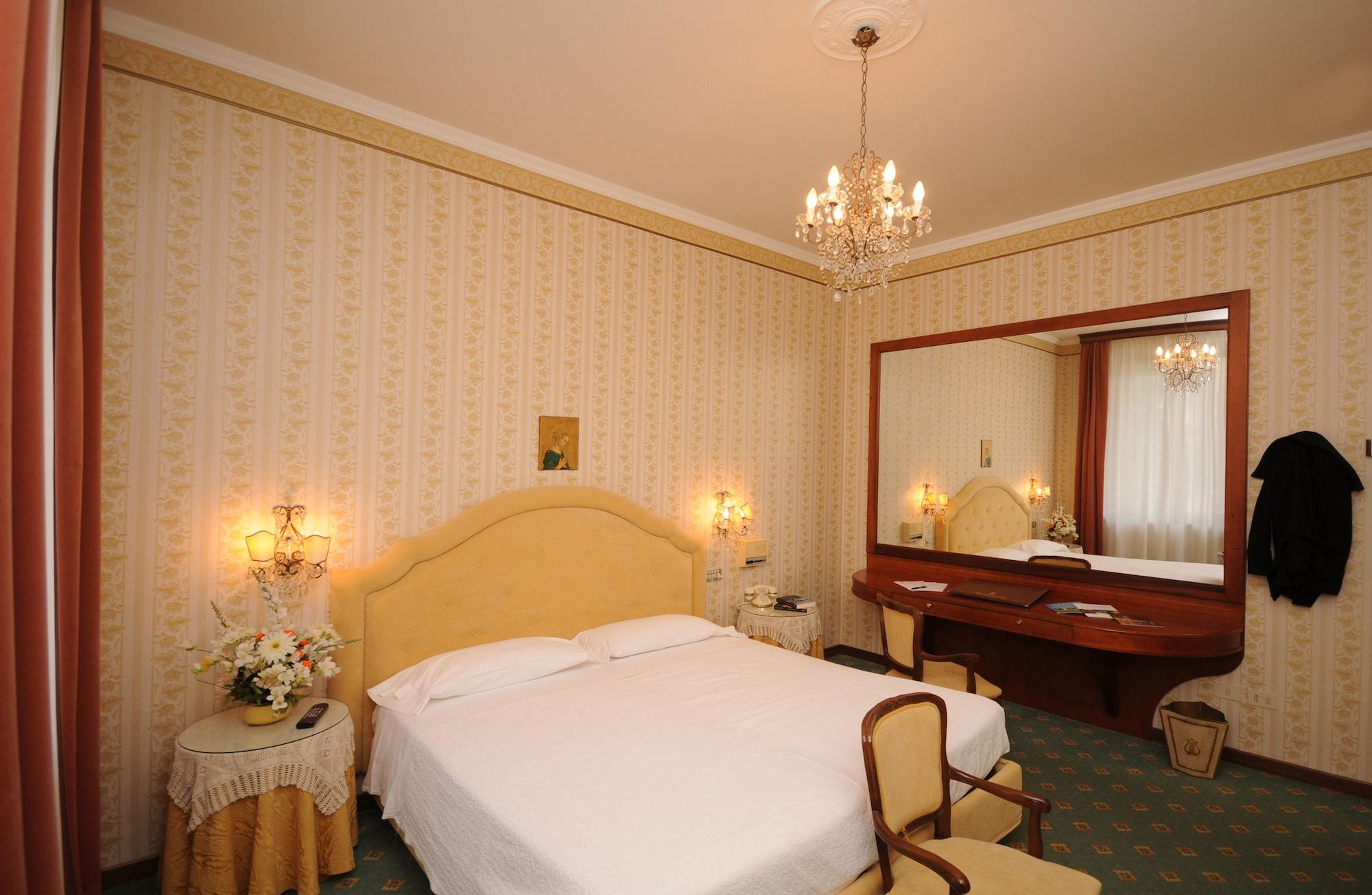 Grand Hotel Excelsior Chianciano Terme Esterno foto