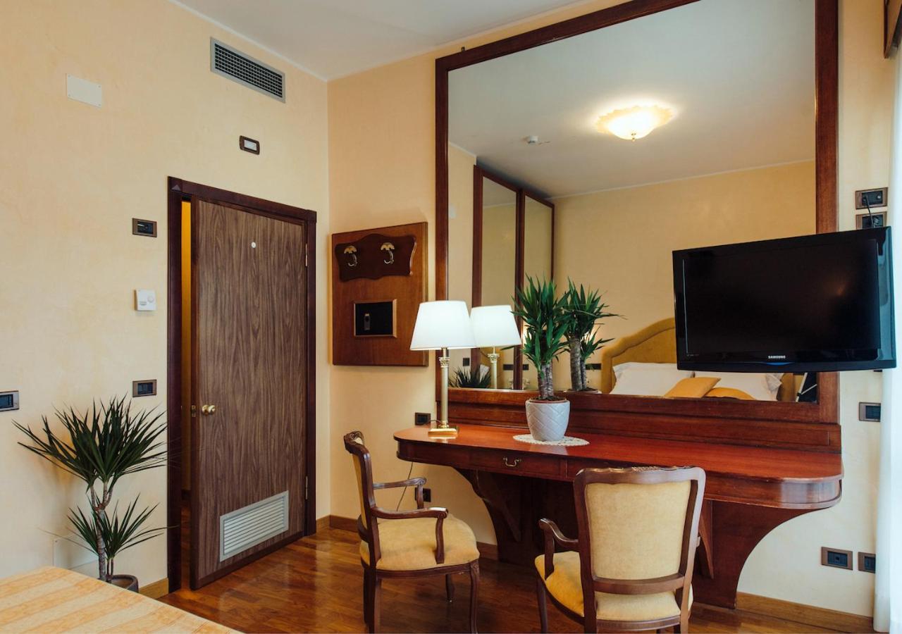 Grand Hotel Excelsior Chianciano Terme Esterno foto